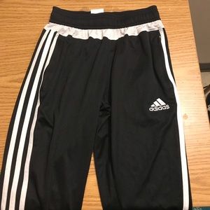 Adidas capris